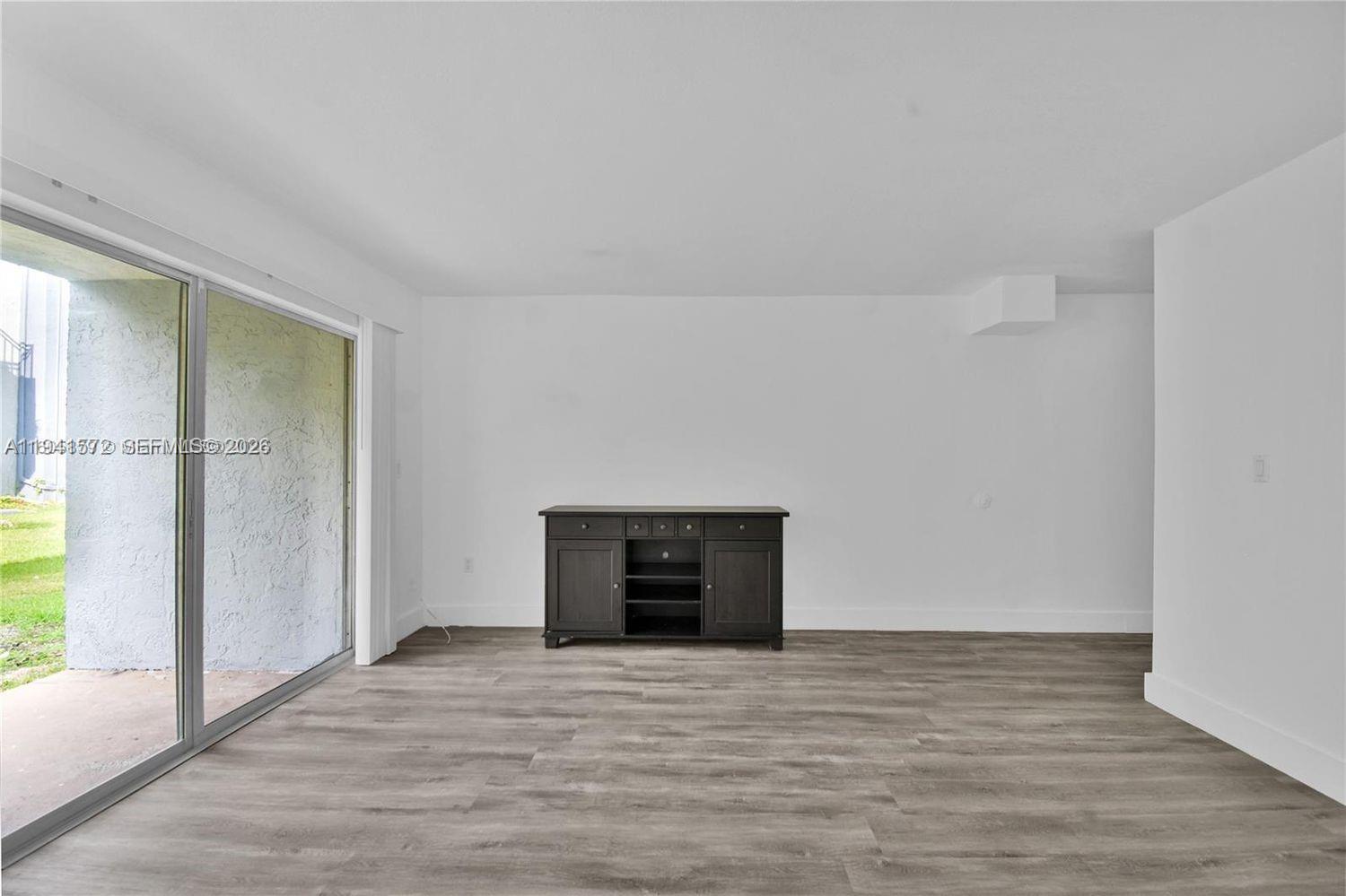 THE BEACH CLUB FONTAINEBL - Residential