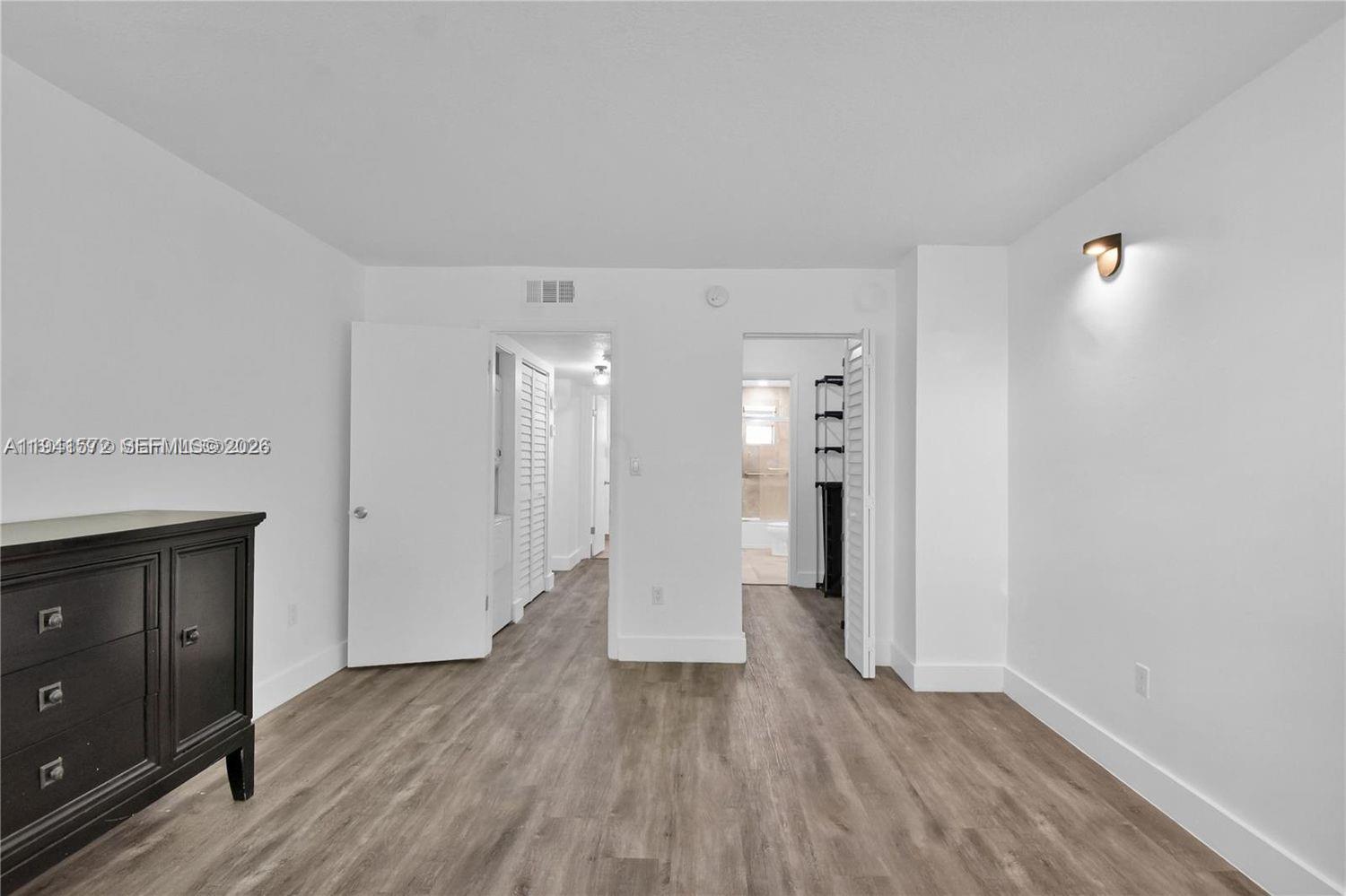 THE BEACH CLUB FONTAINEBL - Residential