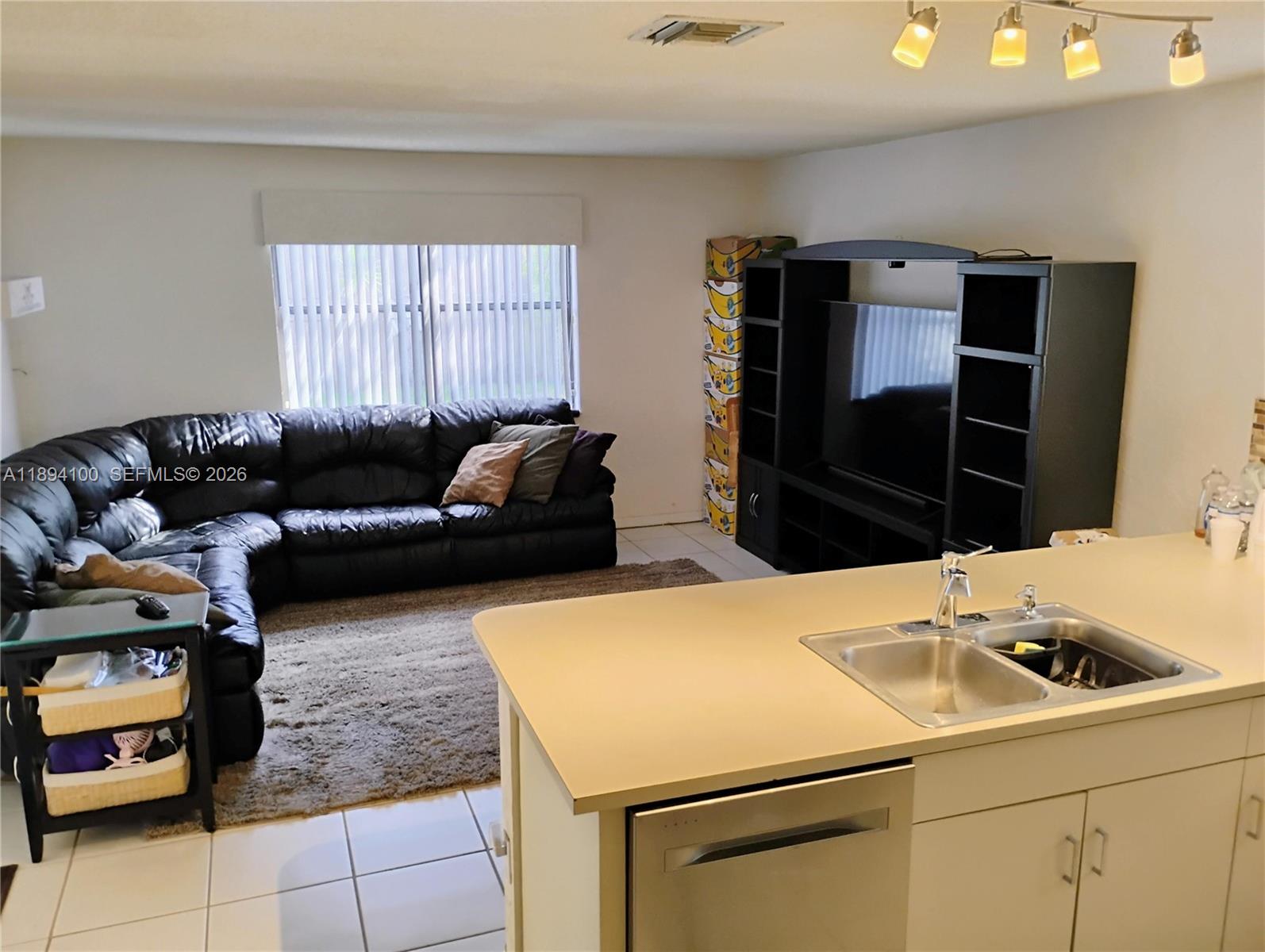 HAWKES BLUFF - Residential