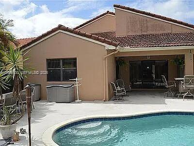 HAWKES BLUFF - Residential