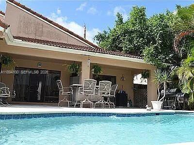 HAWKES BLUFF - Residential