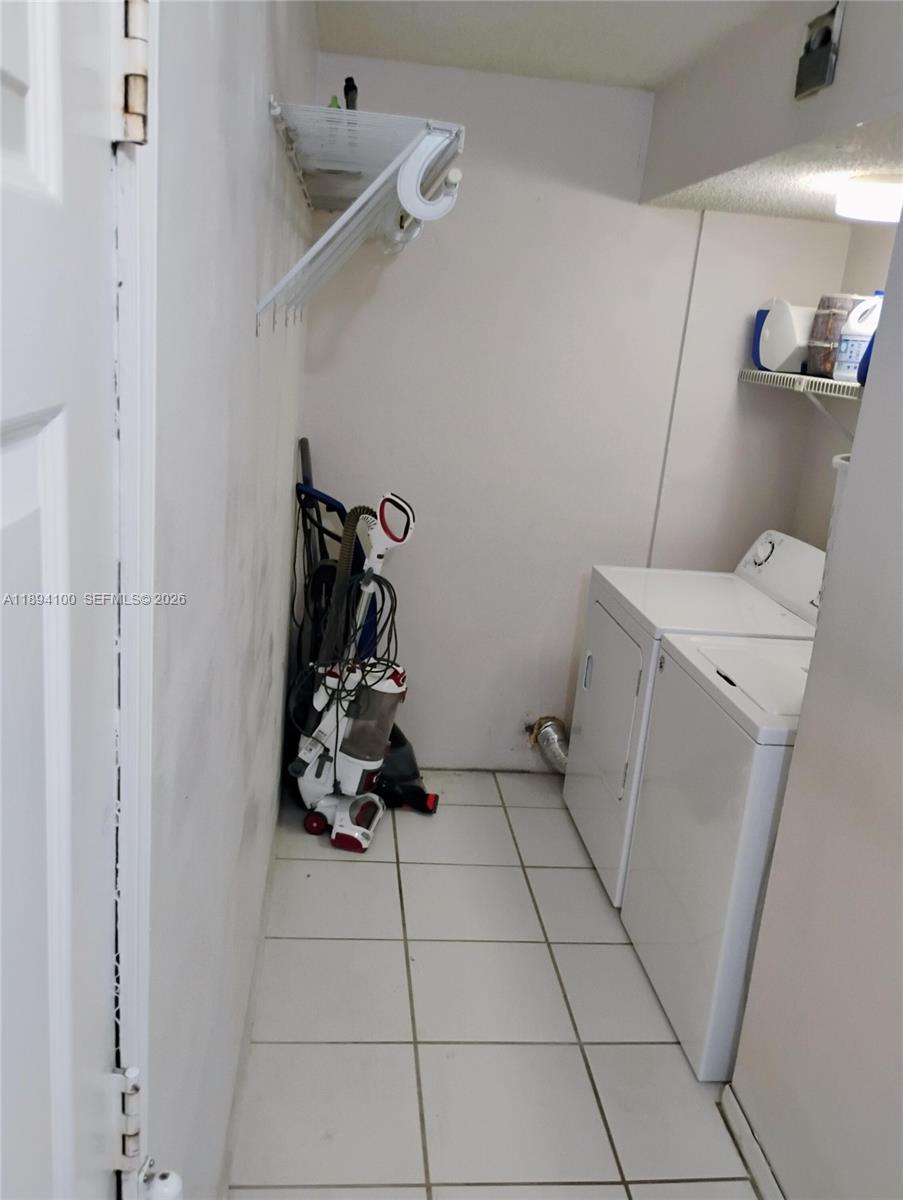 HAWKES BLUFF - Residential