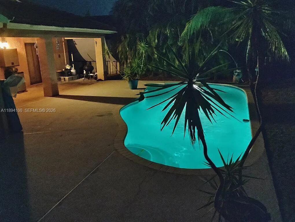 HAWKES BLUFF - Residential