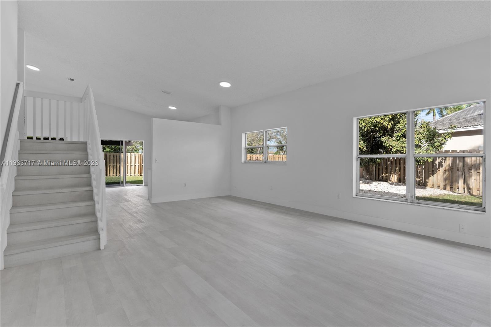 BISCAYNE POINT SOUTH - Residential