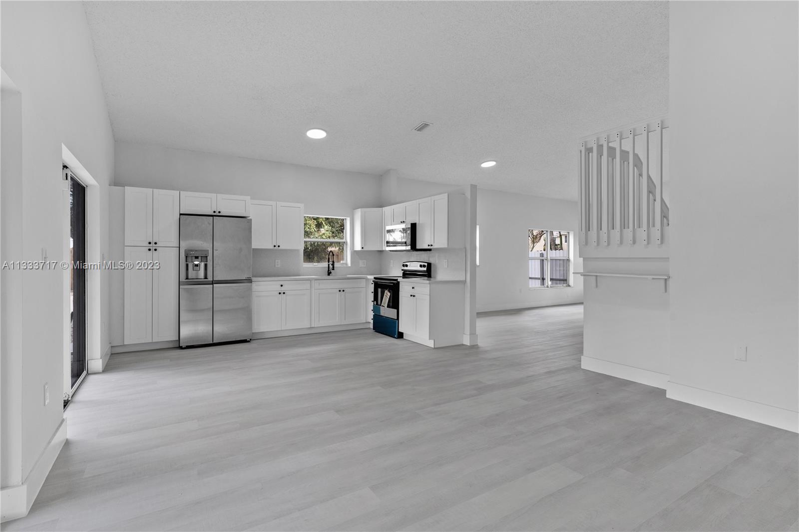 BISCAYNE POINT SOUTH - Residential