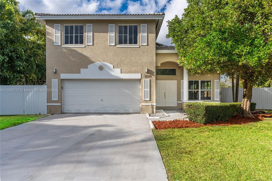 COMPLETELY REMODELED TWO STORY HOUSE... 4 bedrooms & 2 Bathrooms. Huge backyard with plenty space to built your dream pool, park you boat and/or RV.  New floors, kitchen, bathrooms and fresh paint. 
Close to the turnpike and near to The Black Point Marina
Low HOA. use Showings assist