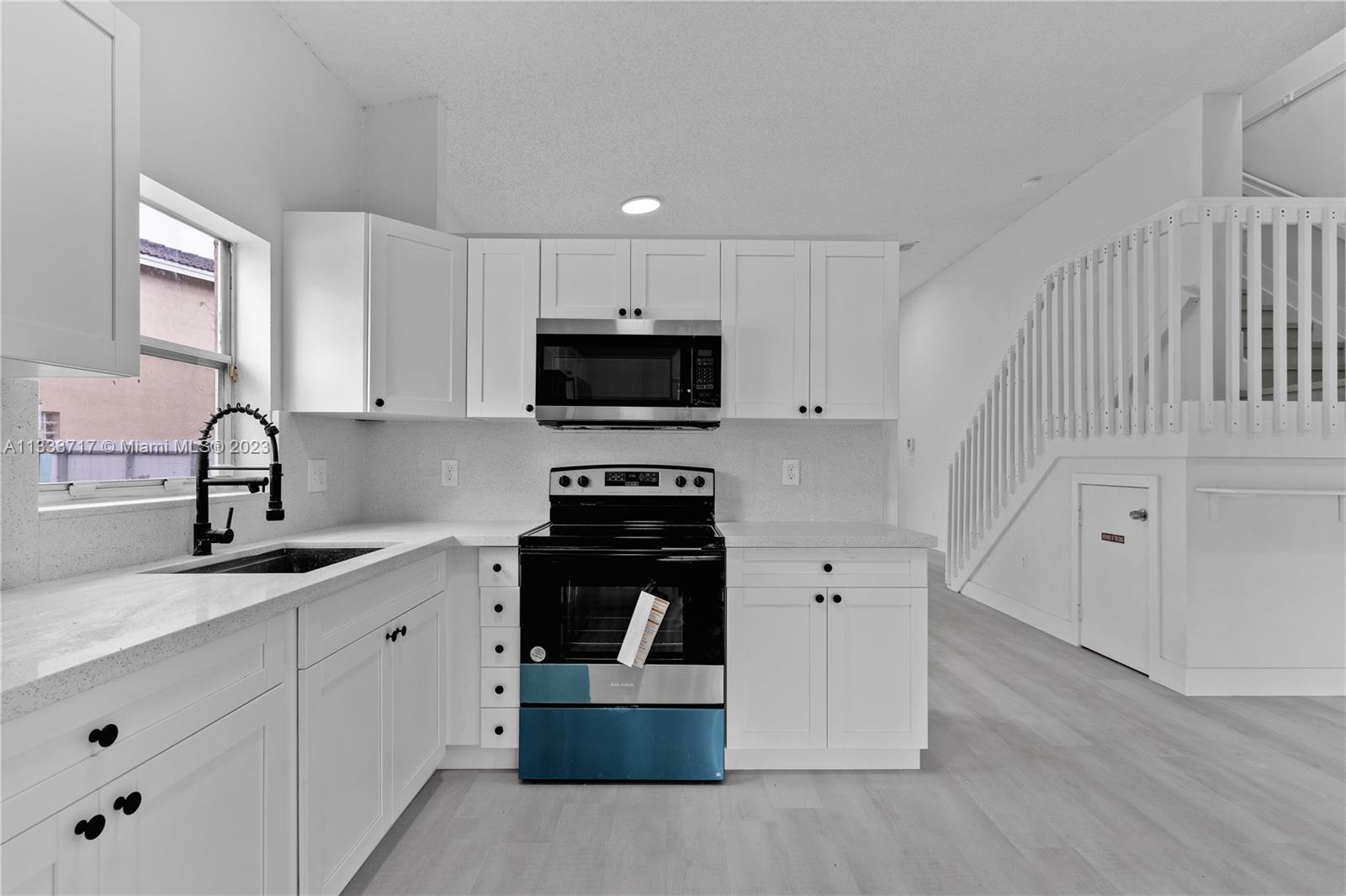 BISCAYNE POINT SOUTH - Residential