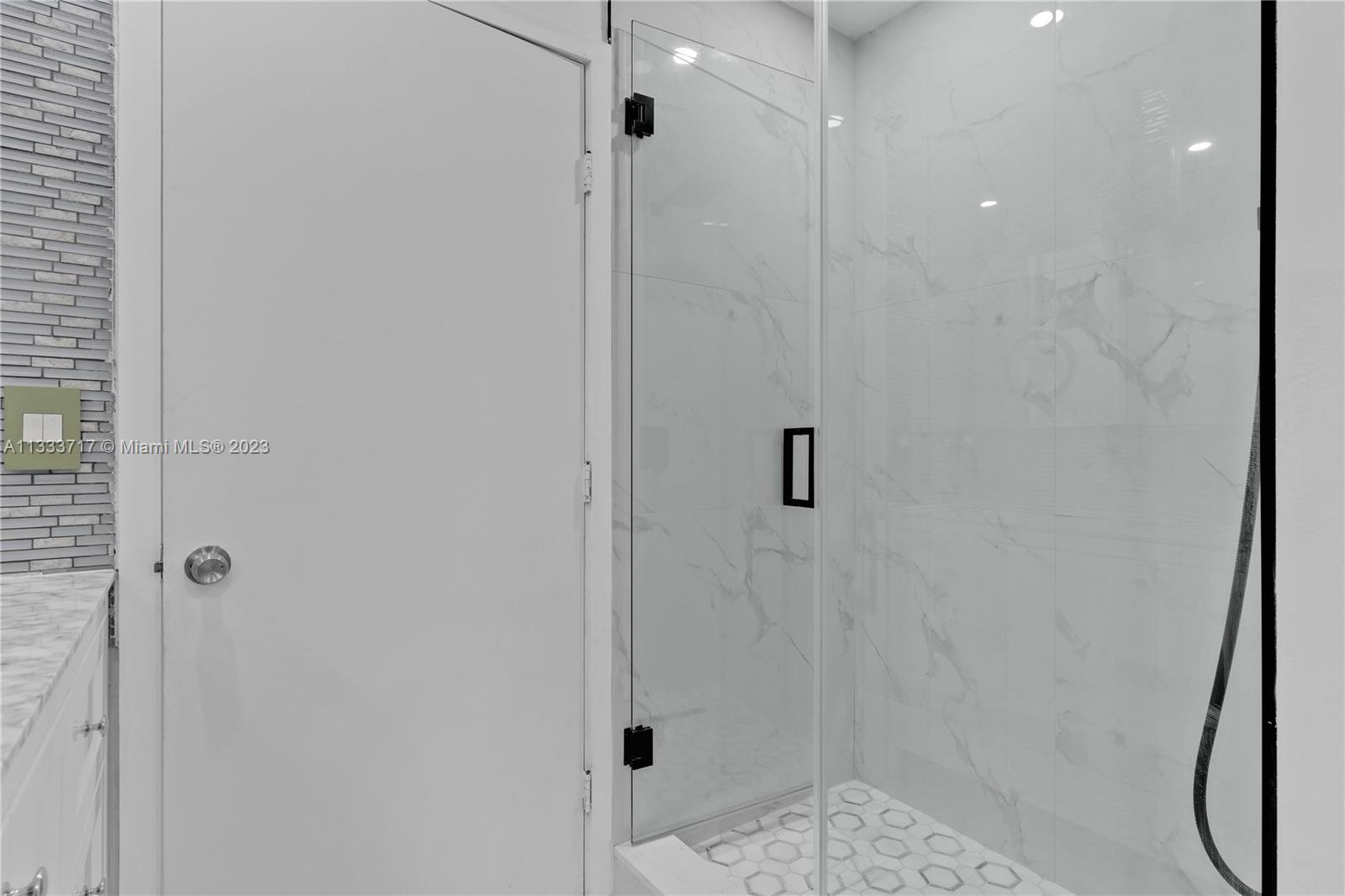 BISCAYNE POINT SOUTH - Residential