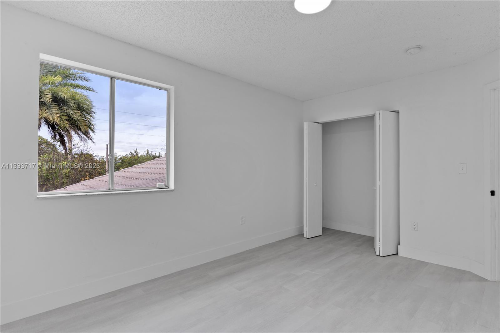 BISCAYNE POINT SOUTH - Residential