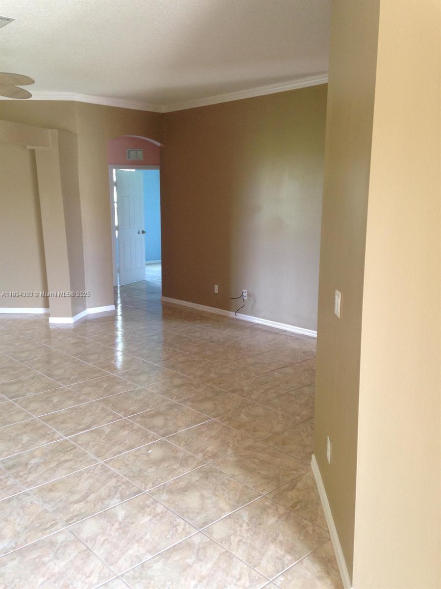 PORT ST LUCIE SECTION 33 - Residential Lease