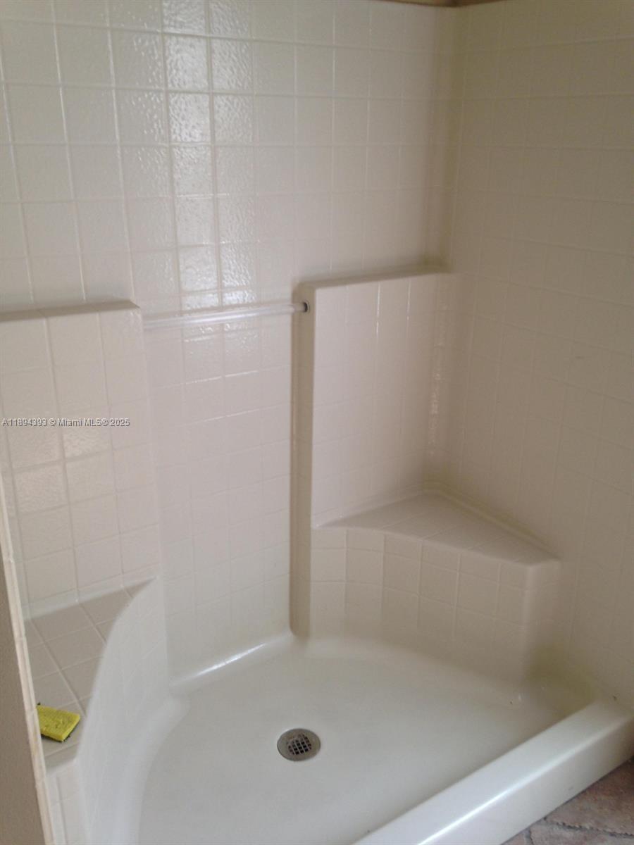 PORT ST LUCIE SECTION 33 - Residential Lease