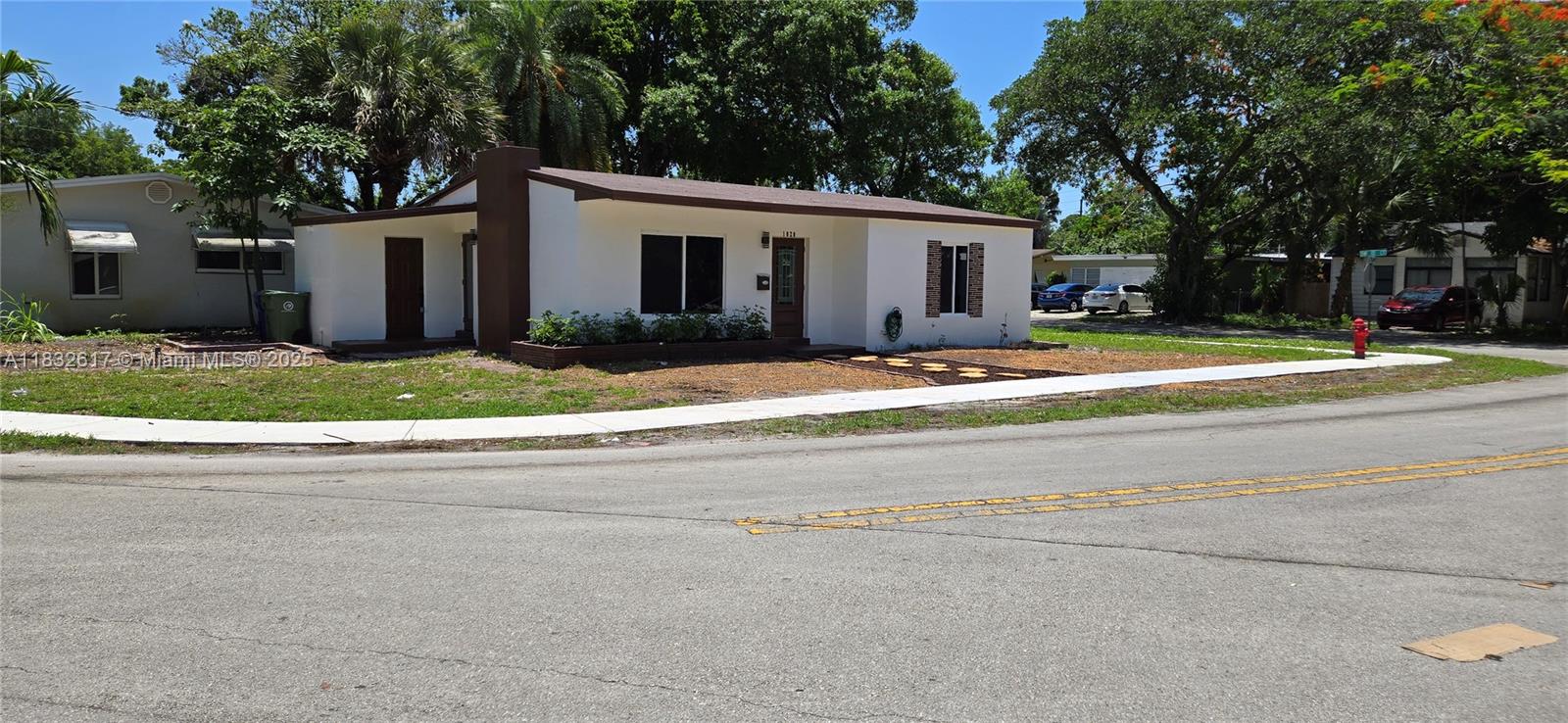 1020 SW 19th Ave