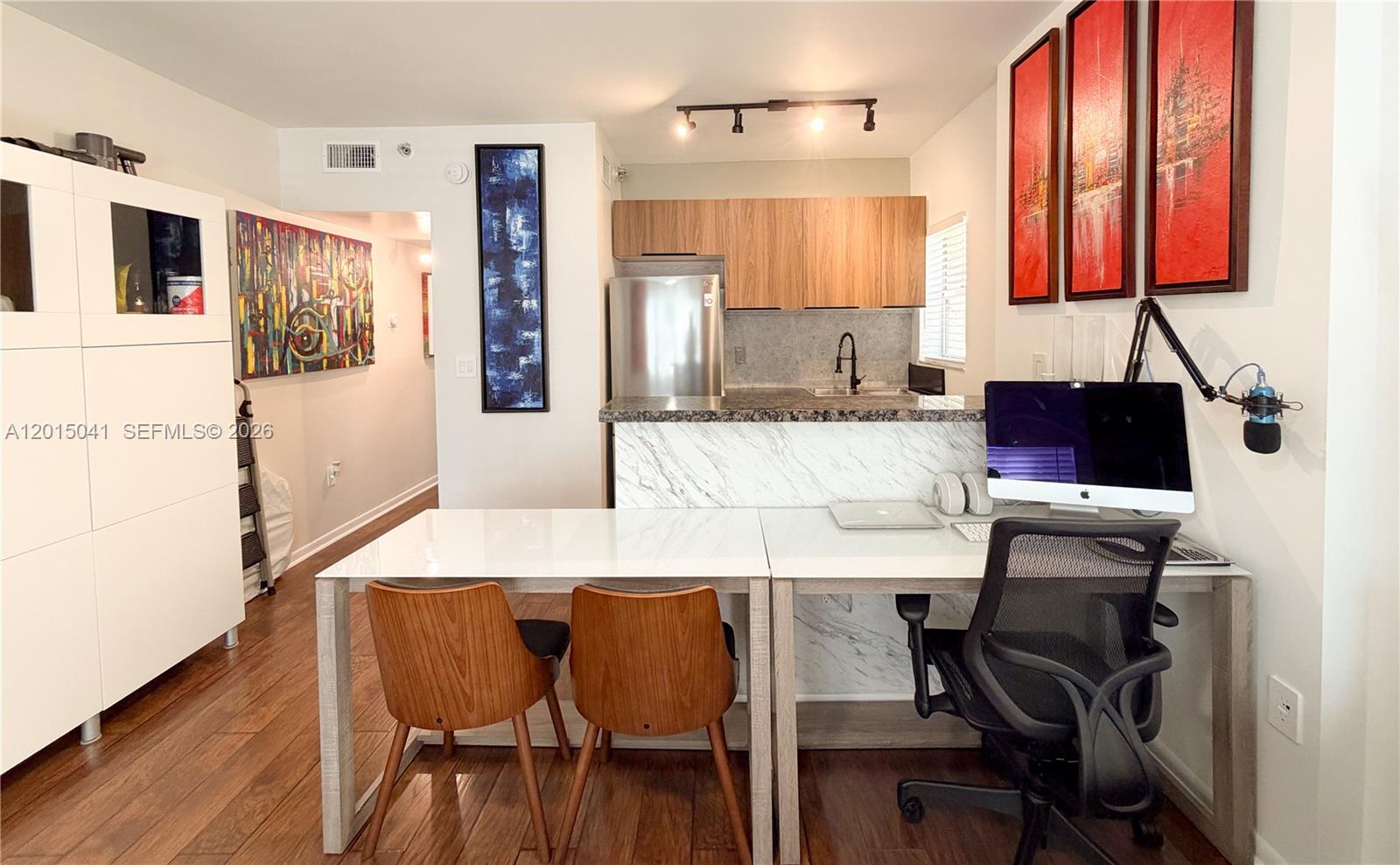 THE ROOSEVELT CONDO - Residential