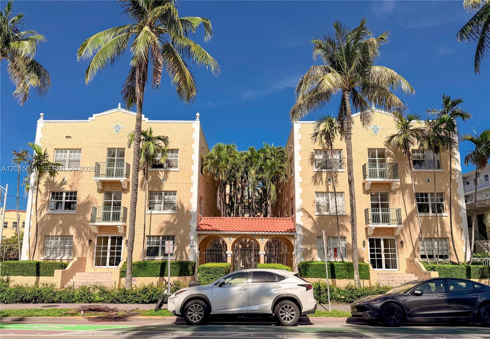 THE ROOSEVELT CONDO - Residential