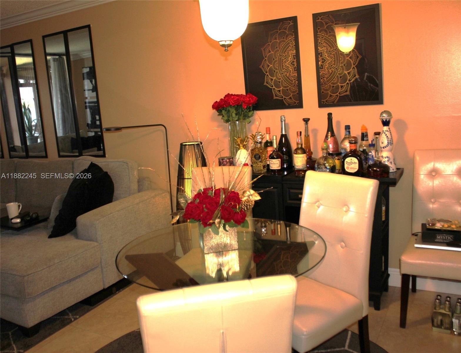 LAKE EMERALD CONDOMINIUM - Residential