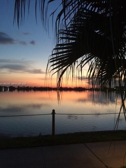 LAKE EMERALD CONDOMINIUM - Residential