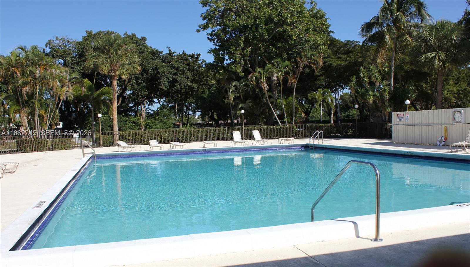 LAKE EMERALD CONDOMINIUM - Residential