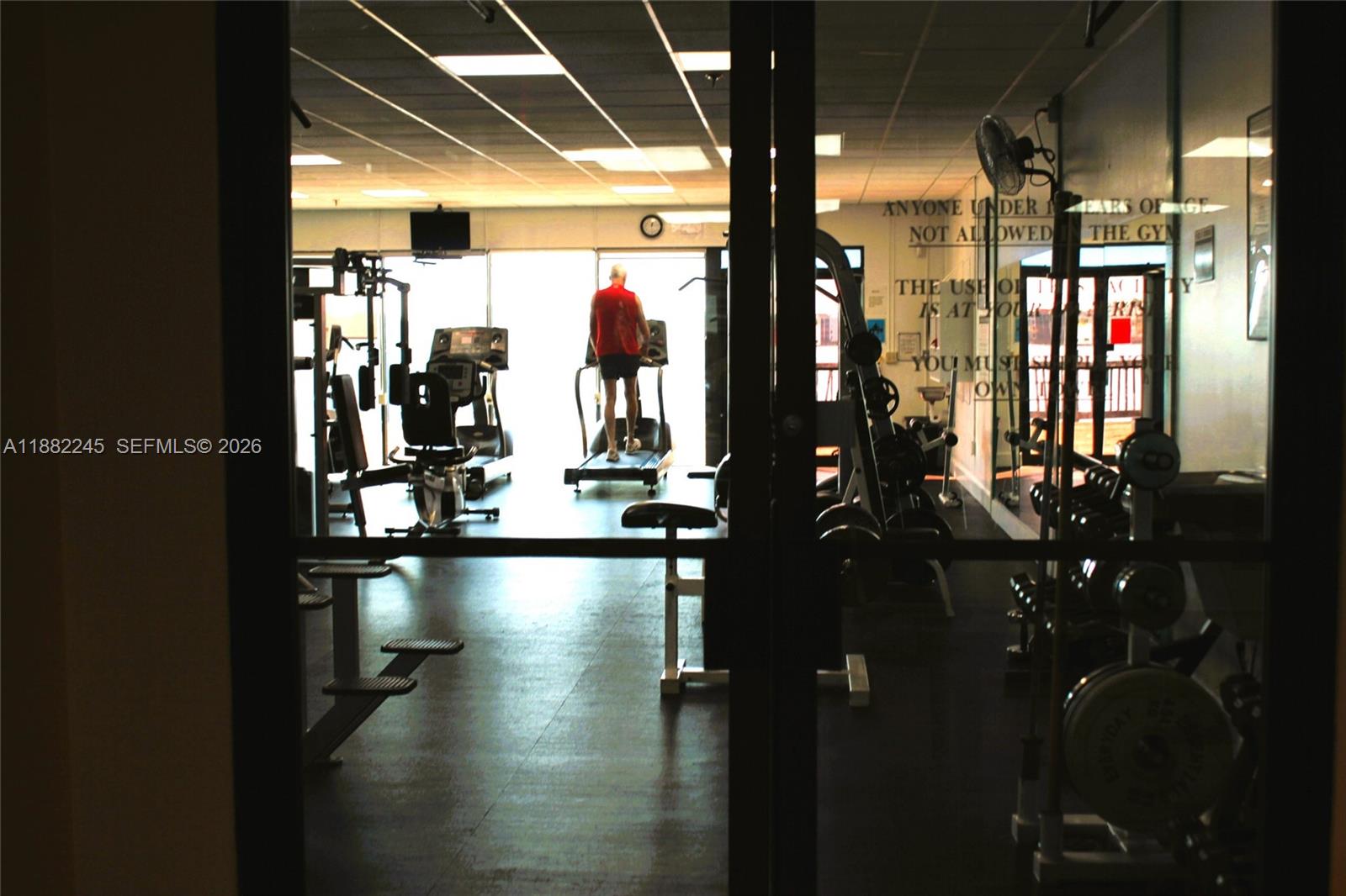 LAKE EMERALD CONDOMINIUM - Residential