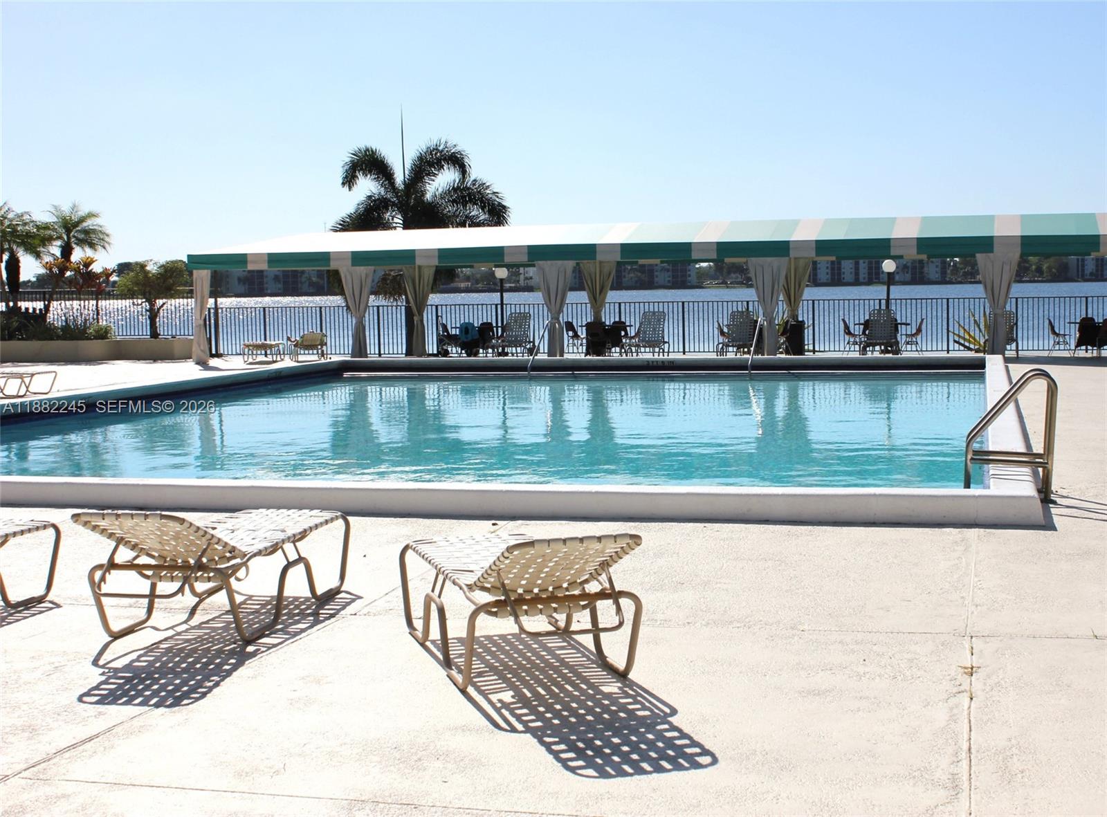 LAKE EMERALD CONDOMINIUM - Residential