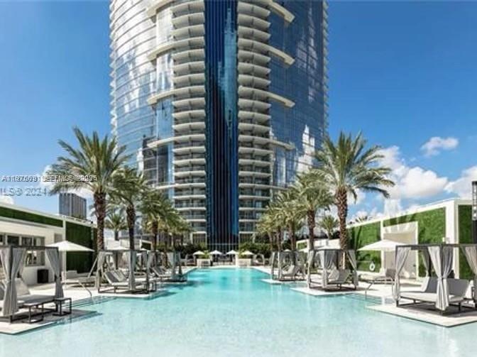 PARAMOUNT MIAMI WORLDCENT - Residential