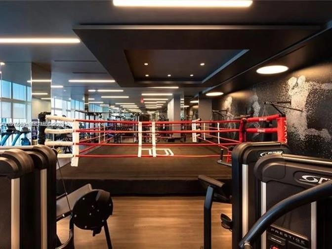 PARAMOUNT MIAMI WORLDCENT - Residential