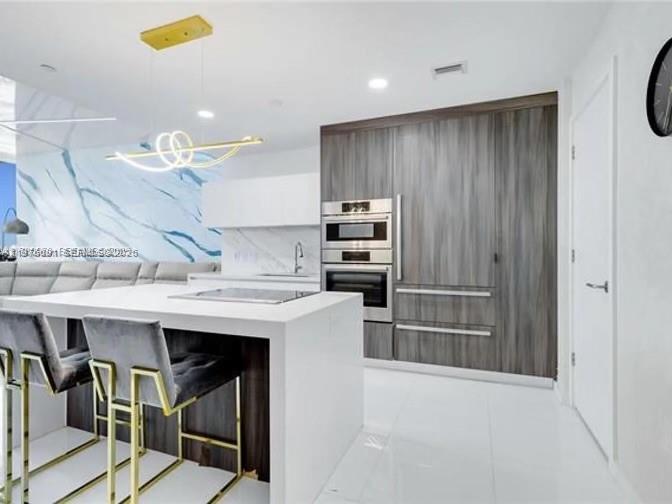 PARAMOUNT MIAMI WORLDCENT - Residential