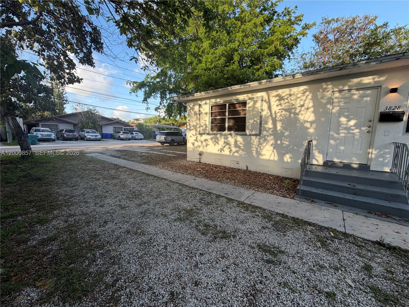 REALTY SECURITIES CORPPB - Residential Lease