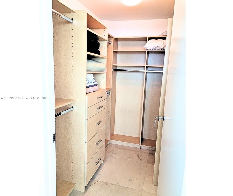 1830 S Ocean Dr 4407