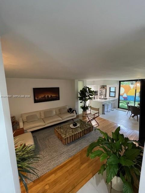 LEMONTREE VILLAGE CONDO - Residential Lease