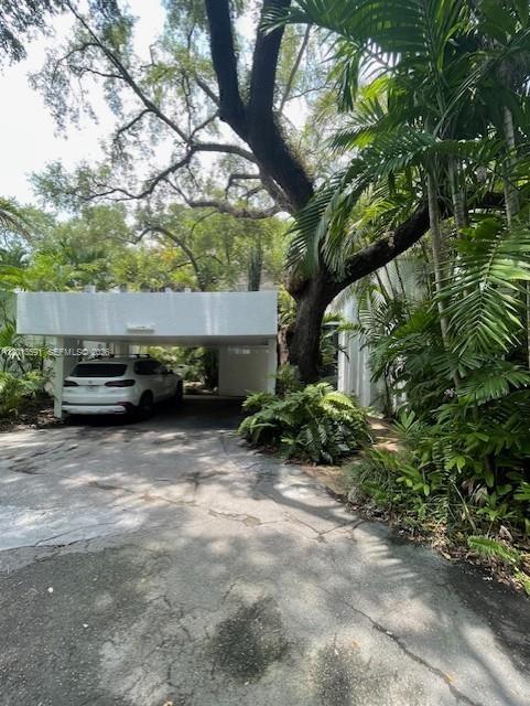 LEMONTREE VILLAGE CONDO - Residential Lease
