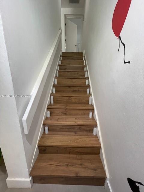 LEMONTREE VILLAGE CONDO - Residential Lease