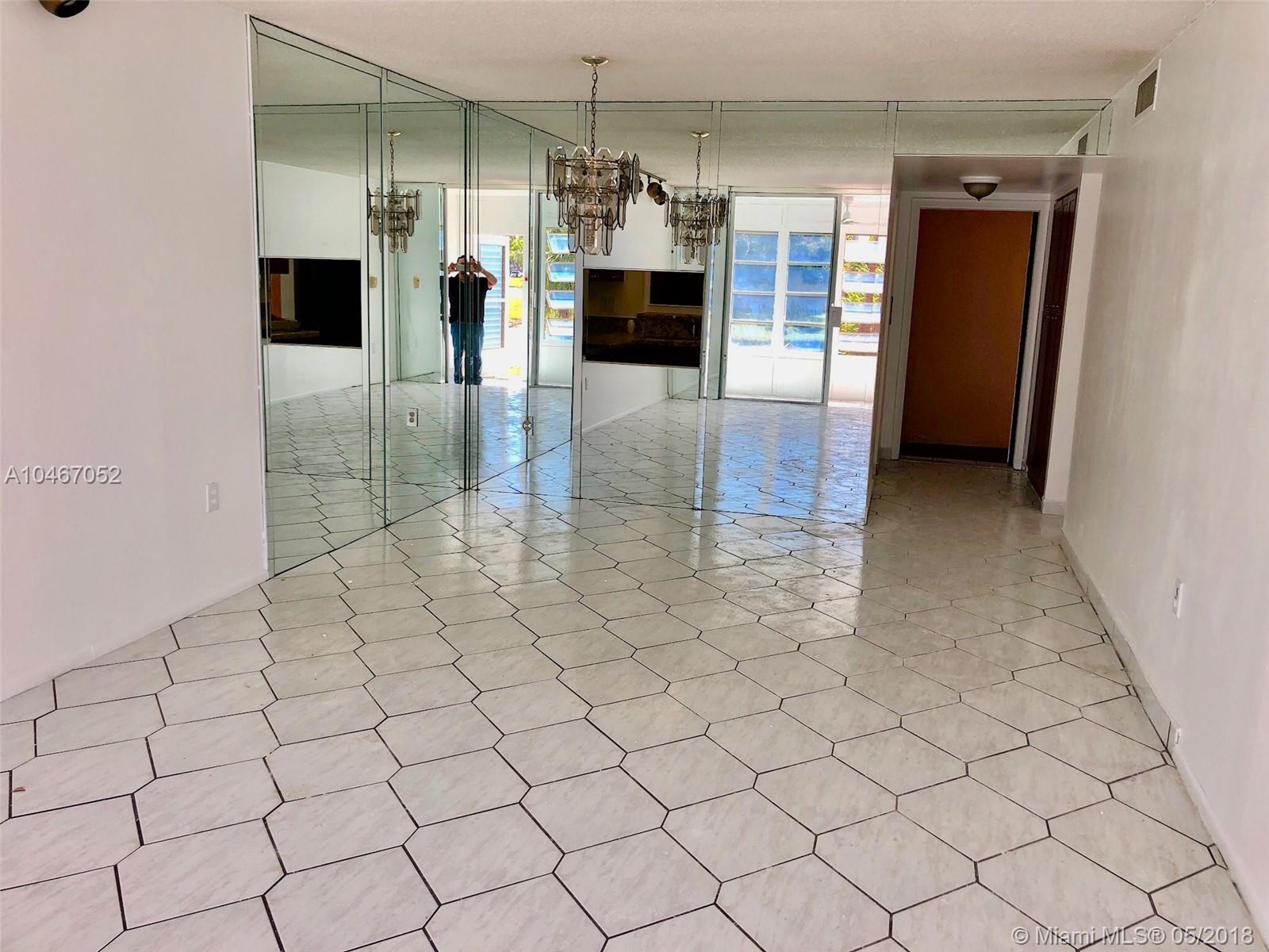 SUNRISE LAKES 26 CONDO - Residential