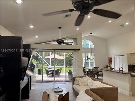 2932 NW 41ST ST — listing photo 4