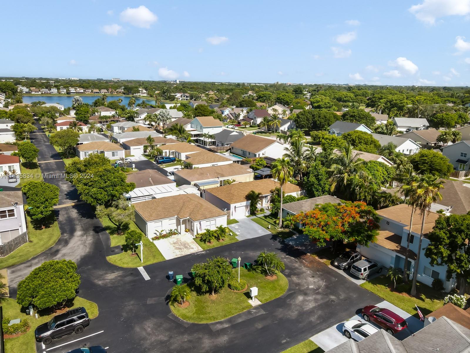 LAKES BY THE BAY SEC 5 - Residential