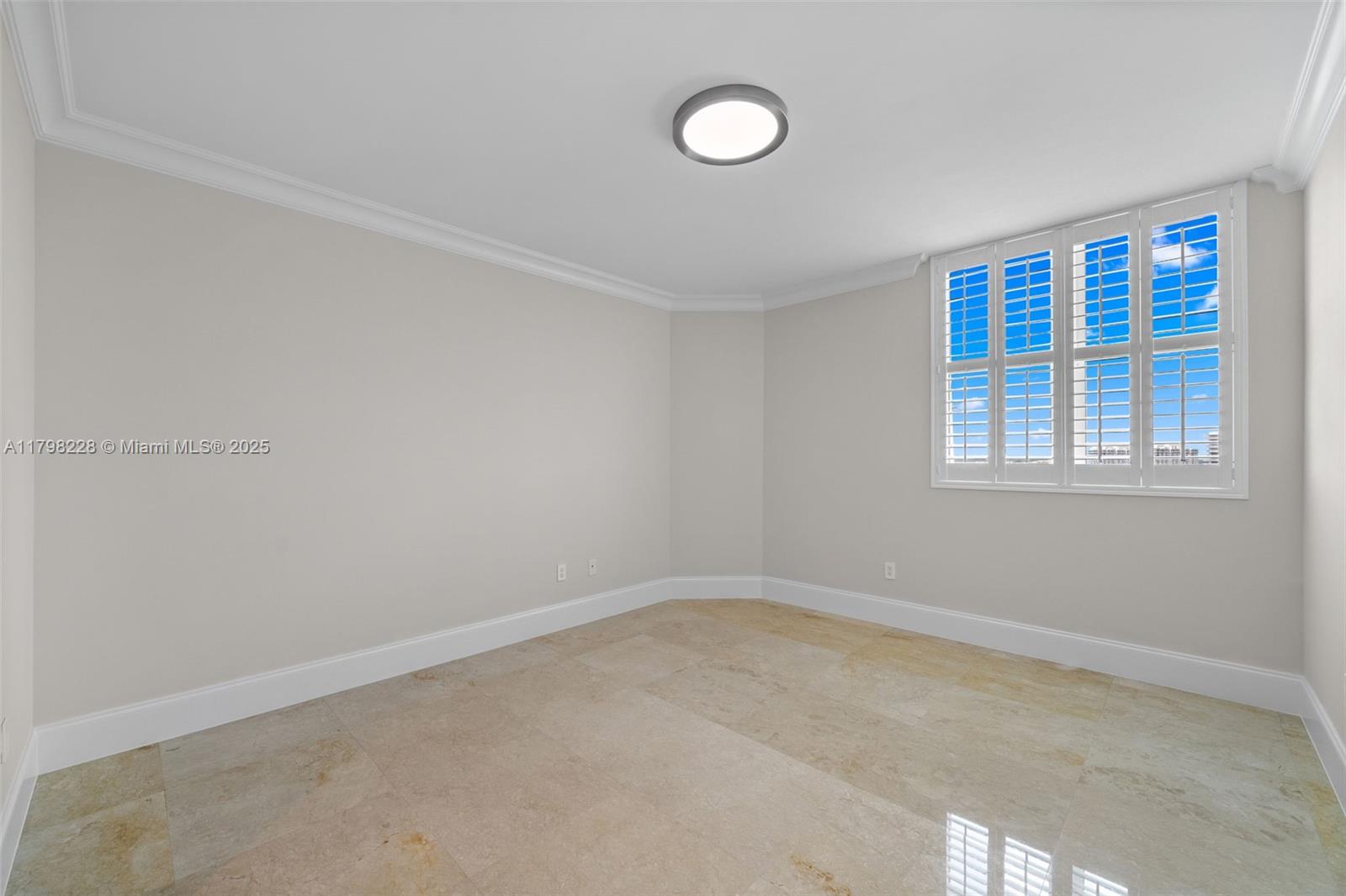 THE PENINSULA II CONDO - Residential