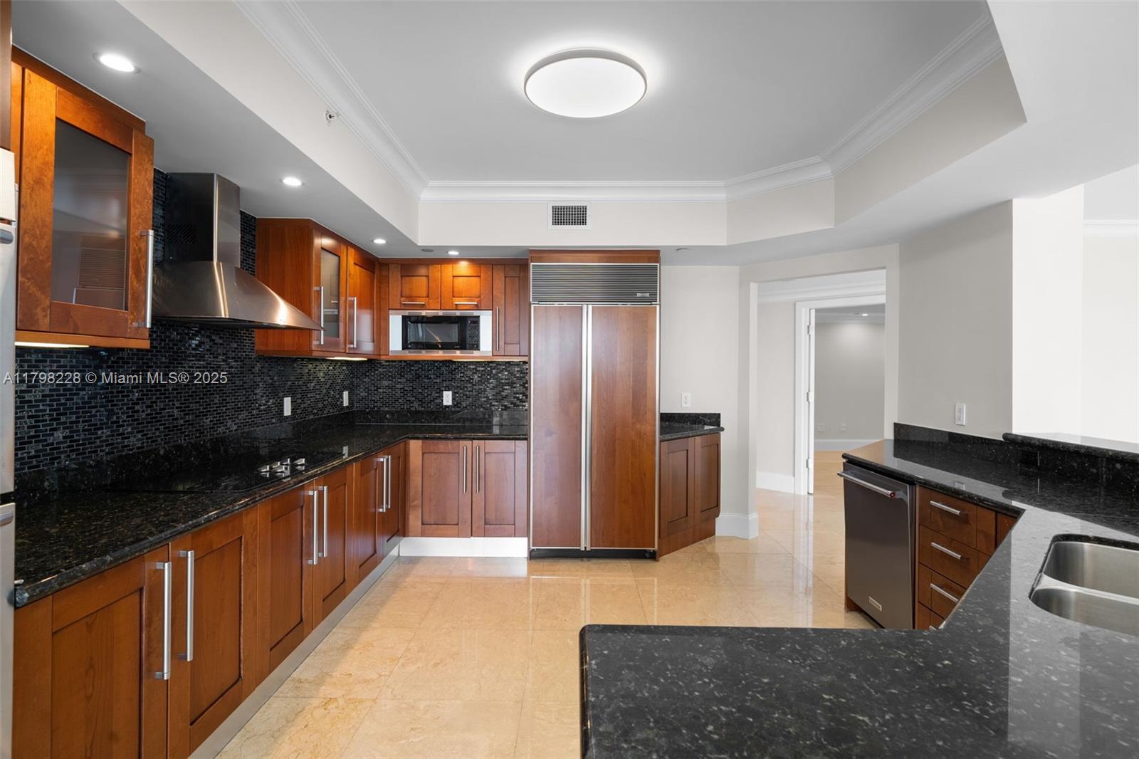 THE PENINSULA II CONDO - Residential