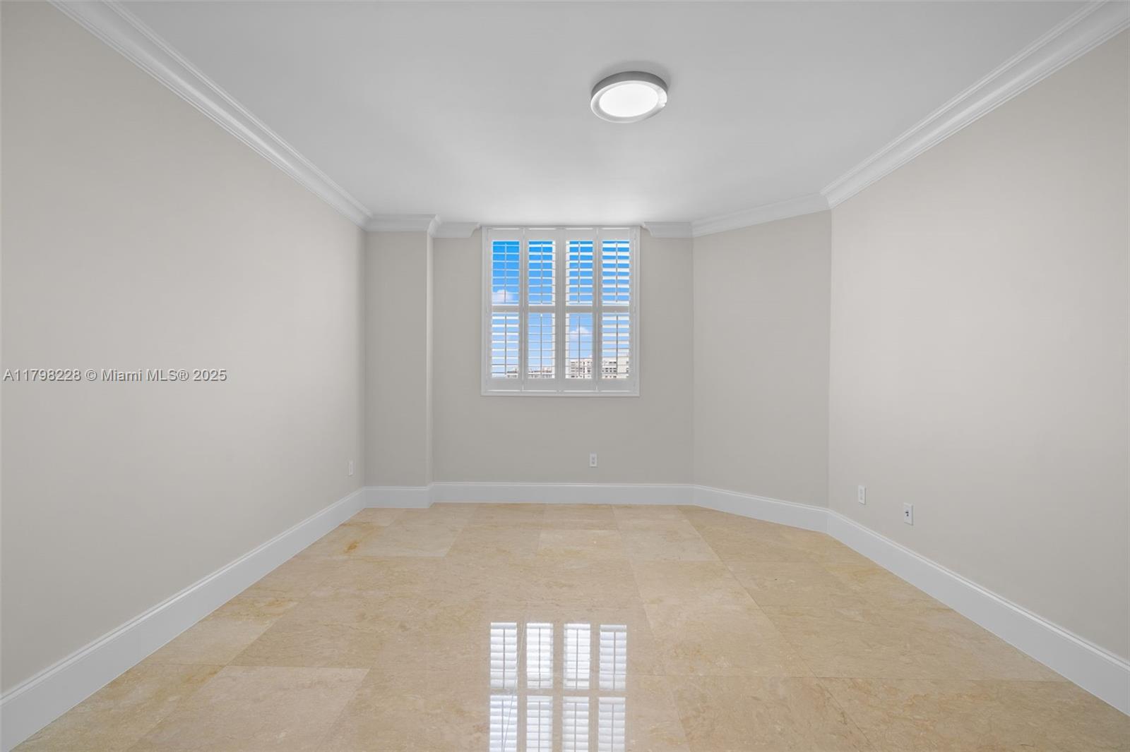 THE PENINSULA II CONDO - Residential