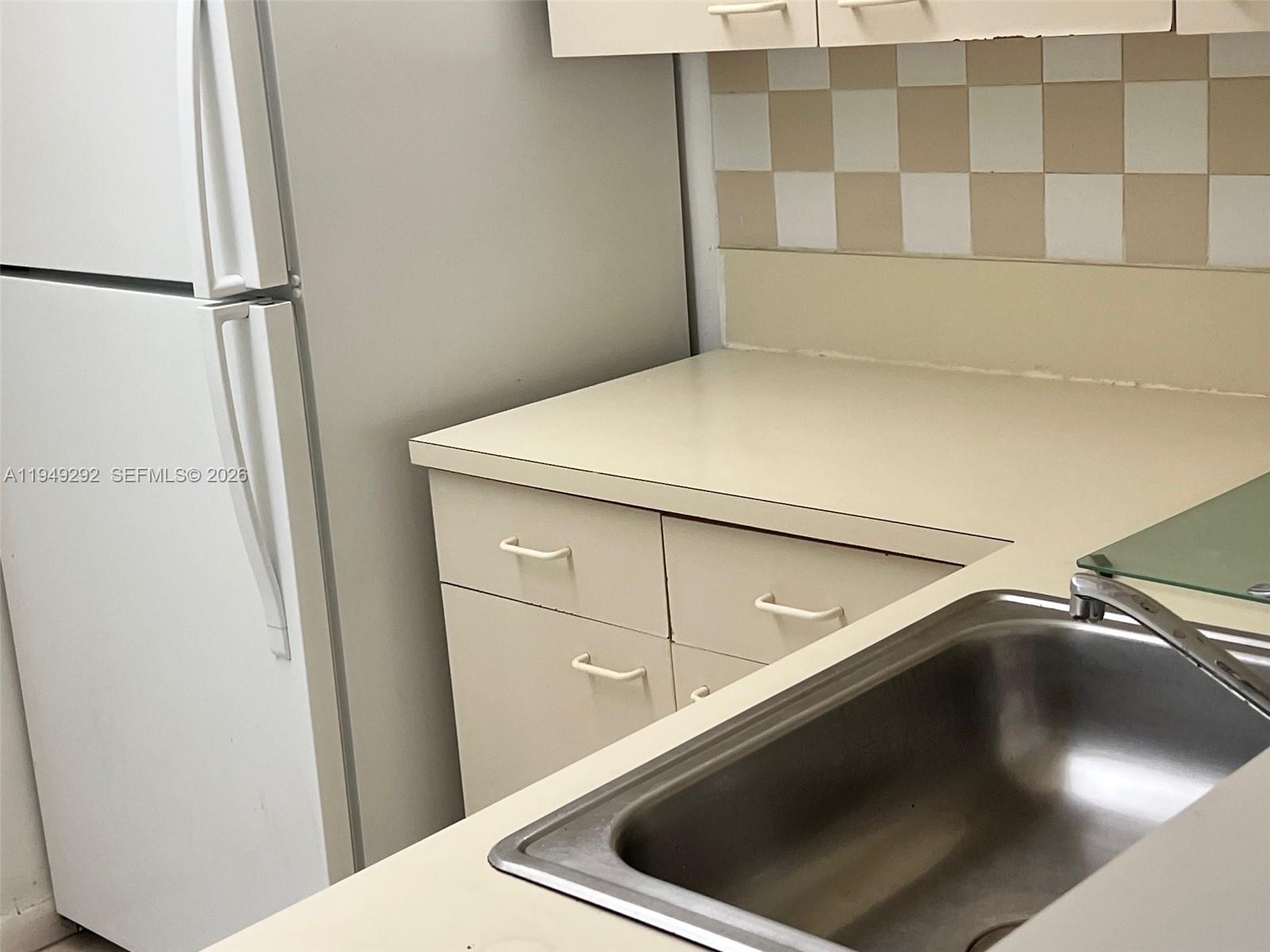 10431 N Kendall Dr D314