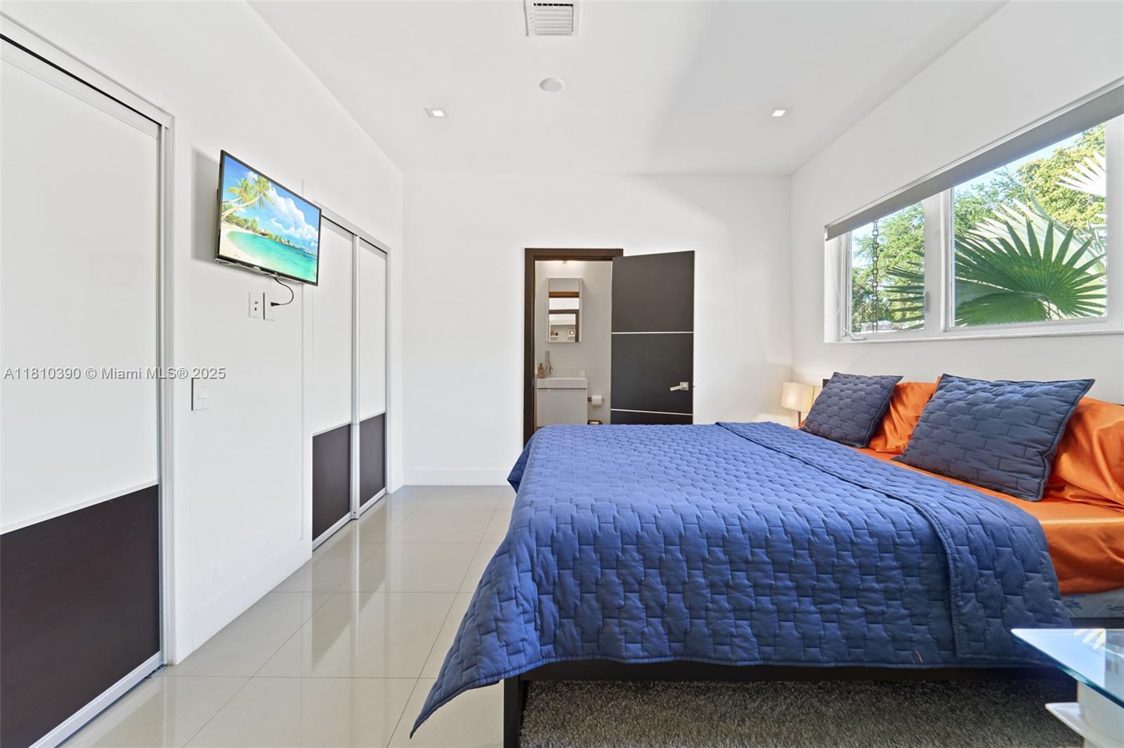 BAY HEIGHTS - Residential Lease