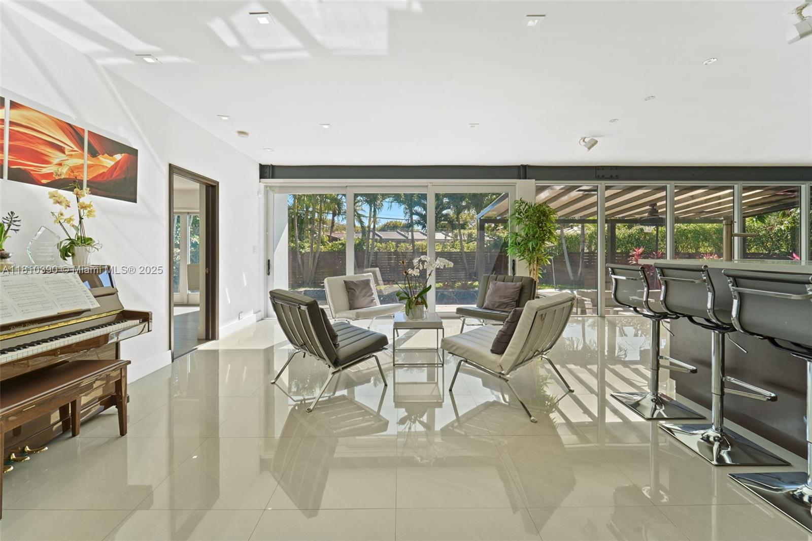 BAY HEIGHTS - Residential Lease