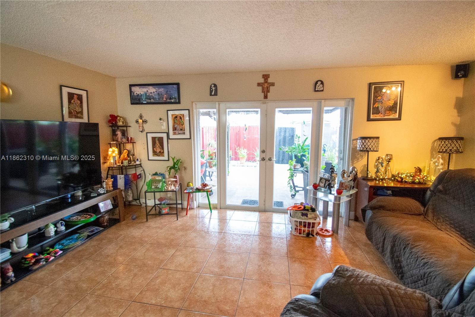 WEITZER SERENA LAKES TOWN - Residential