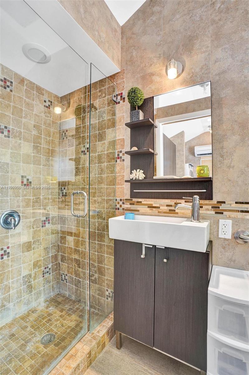 AZTEC RV RESORT LAND COND - Land