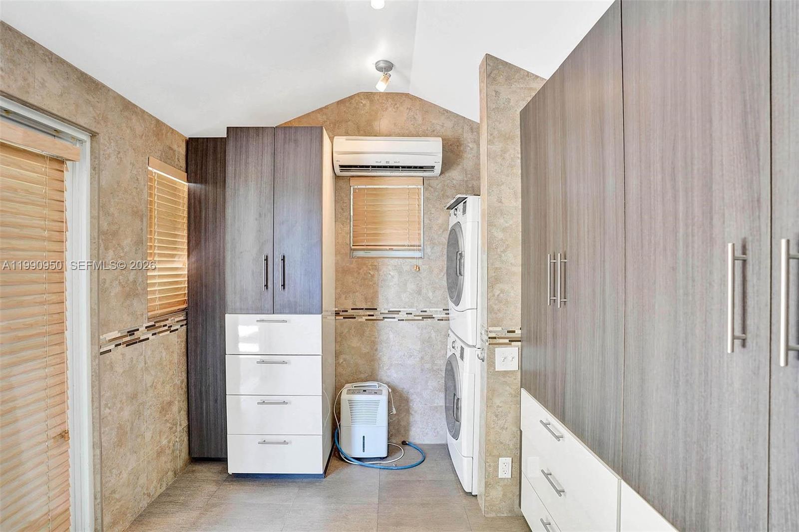 AZTEC RV RESORT LAND COND - Land