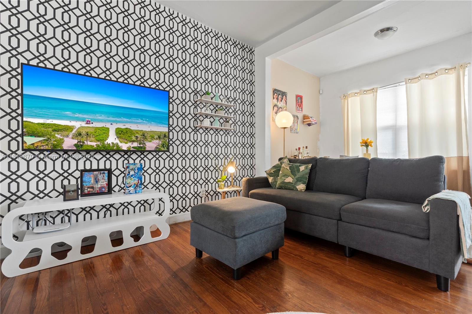 PALM GARDEN CONDO - Residential