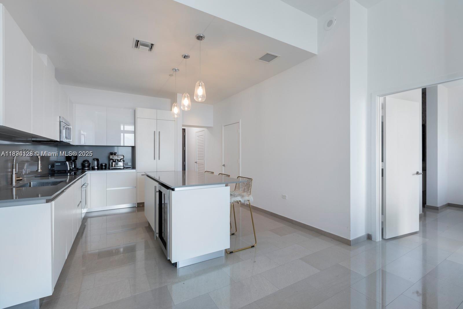 RISE CONDO - Residential Lease