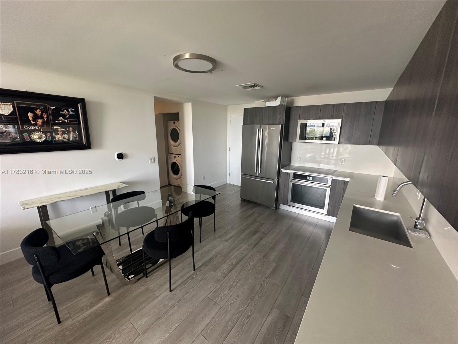 Rental Property at 2960 Ne 207th St 812, Aventura, Miami-Dade County, Florida - Bedrooms: 2 
Bathrooms: 2  - $4,600 MO.