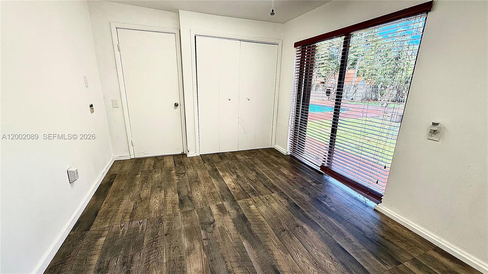 WALNUT PARK SUB - Residential Lease