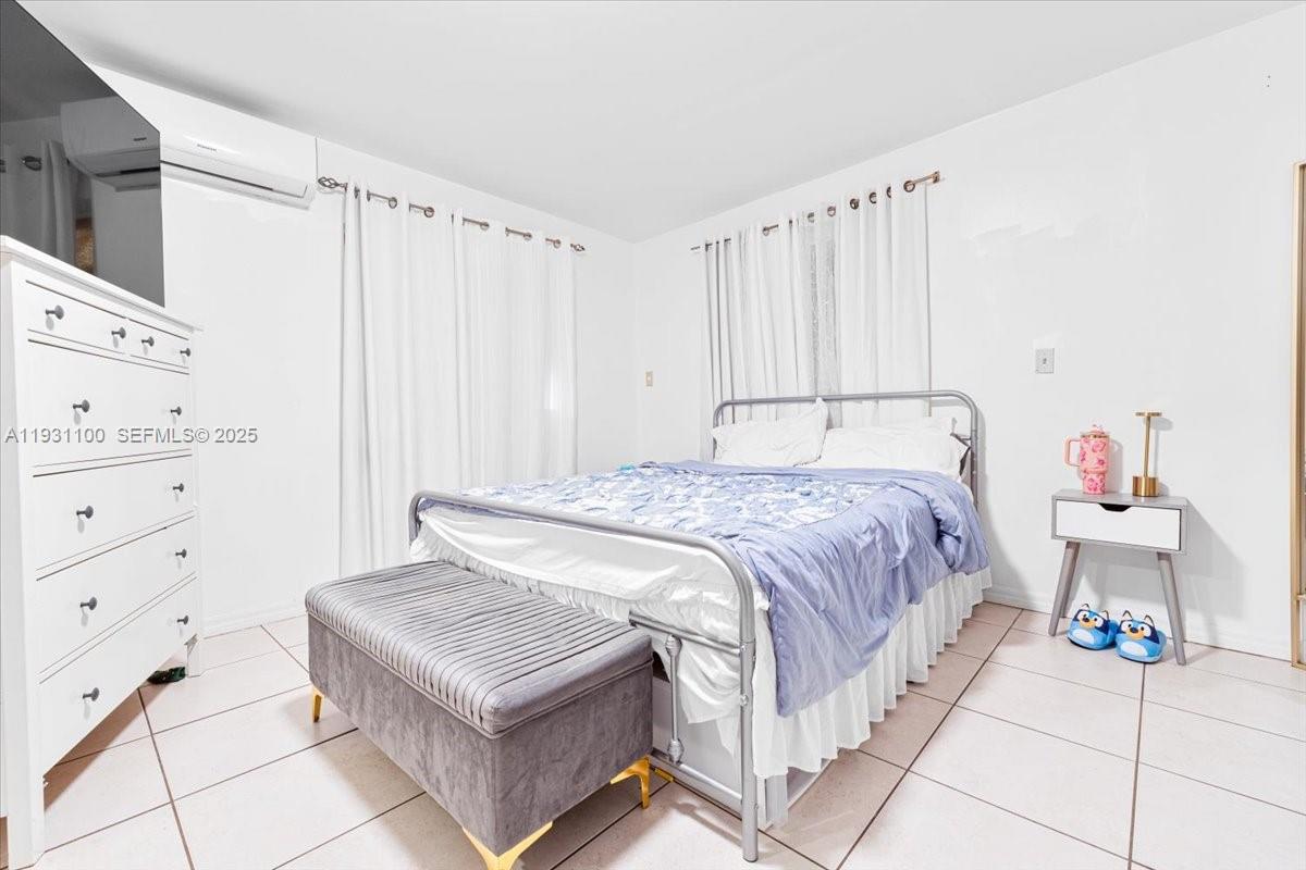 CAROLE ANNE PARK - Residential Lease