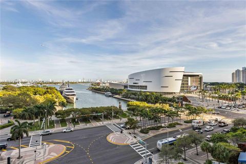 900 Biscayne Blvd 901 Miami FL 33132