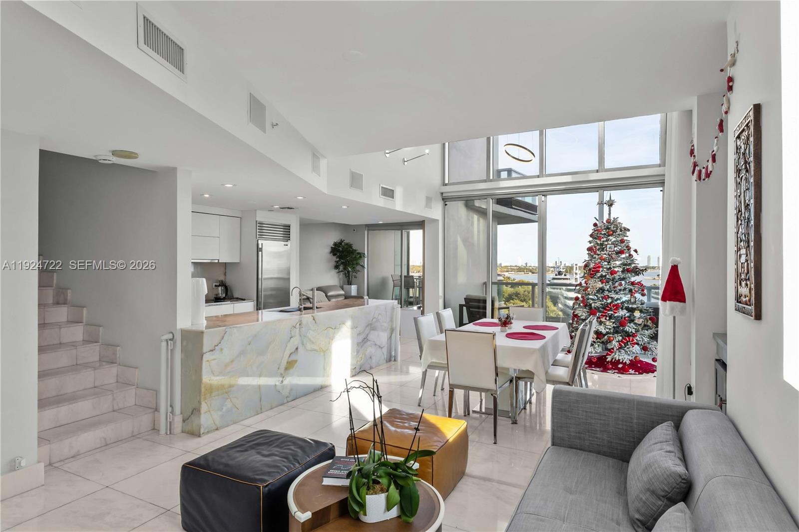 900 Biscayne Blvd 901